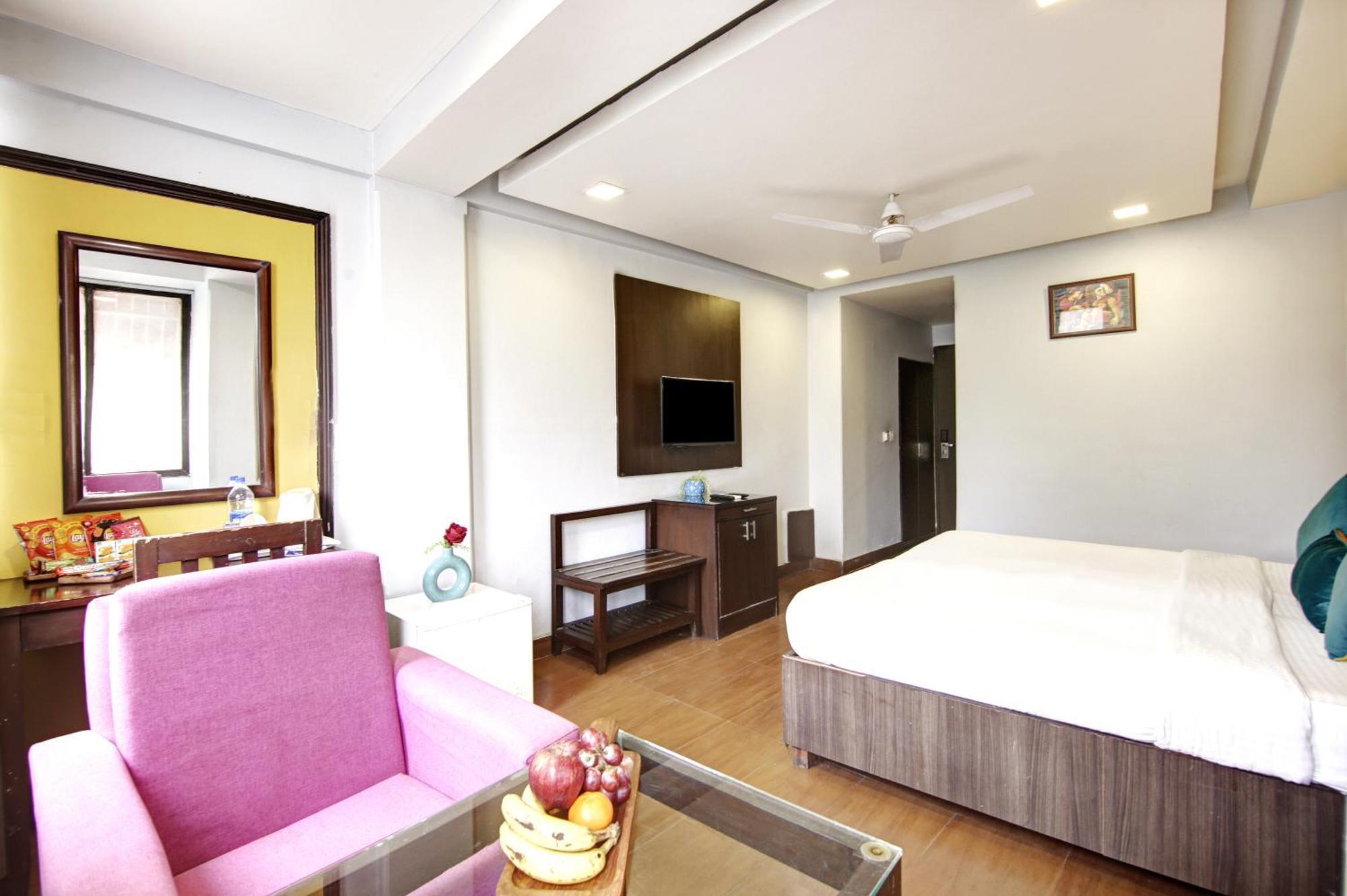 Hotel Bb Palace Delhi  Exterior photo
