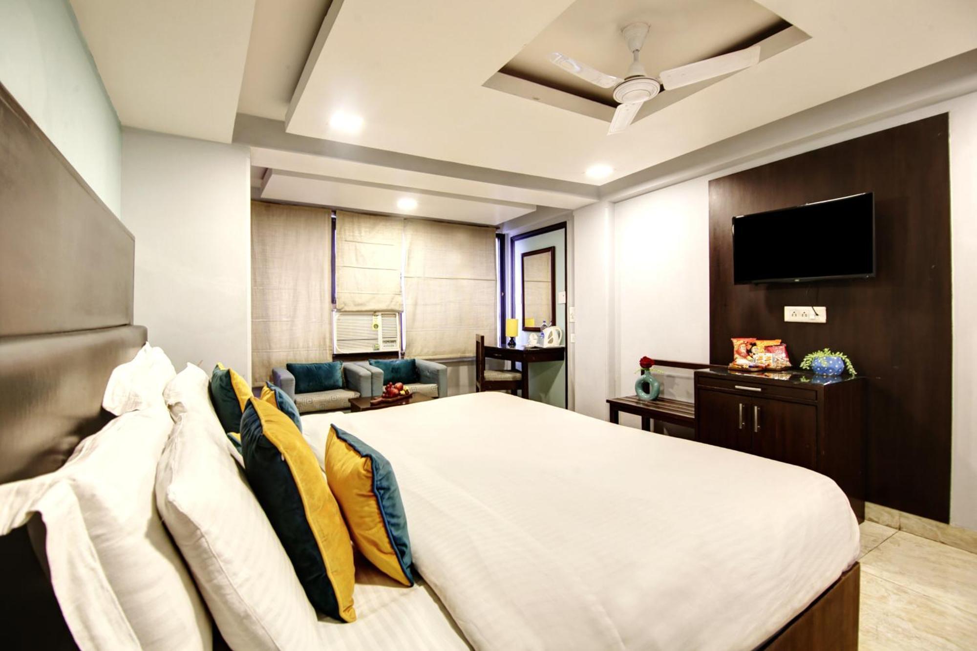 Hotel Bb Palace Delhi  Exterior photo