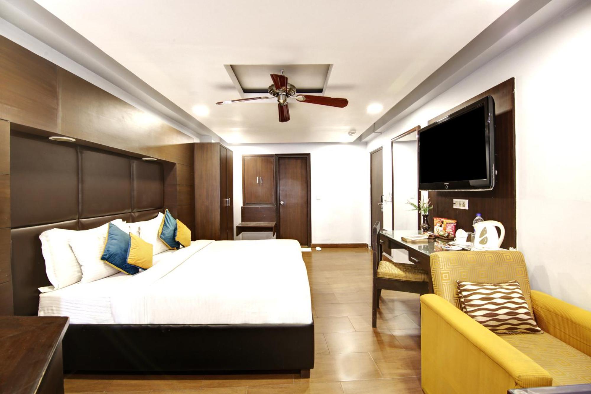 Hotel Bb Palace Delhi  Exterior photo