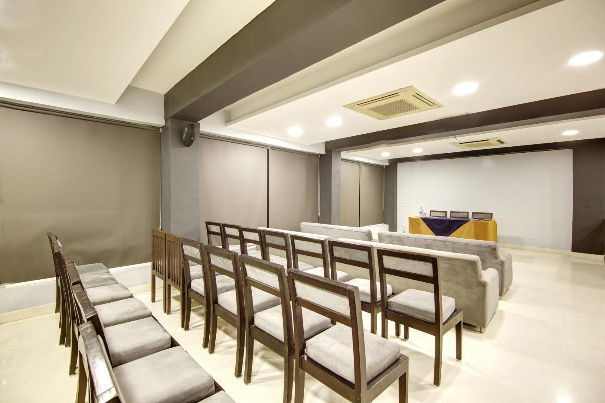 Hotel Bb Palace Delhi  Exterior photo